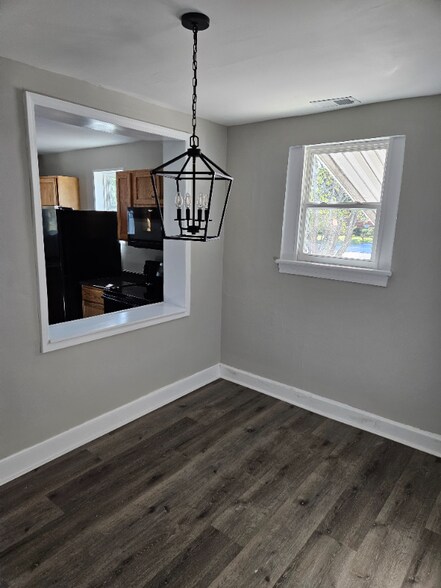 Building Photo - 2202 High St