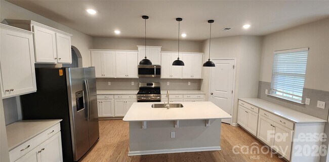 Building Photo - 1009 Gabardine Ln