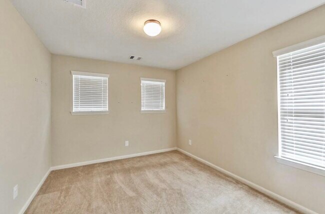 Building Photo - 28807 Mayes Bluff Dr