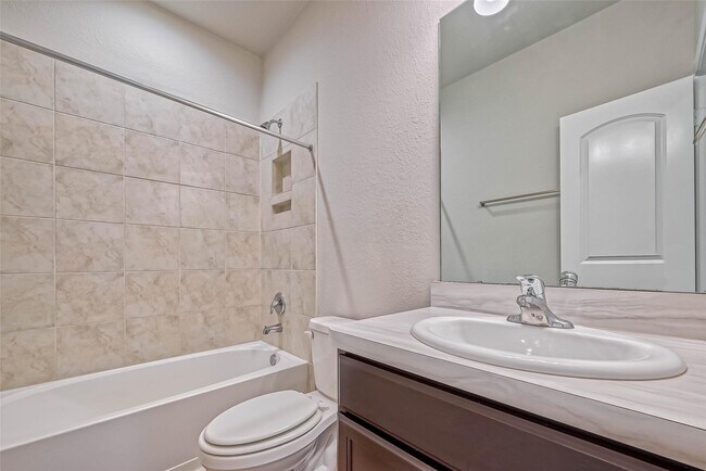 Building Photo - 14122 Silver Falls Ct
