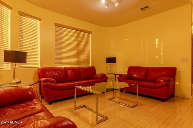 Building Photo - 18425 N 14th St