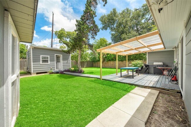 Building Photo - 4626 Verone St