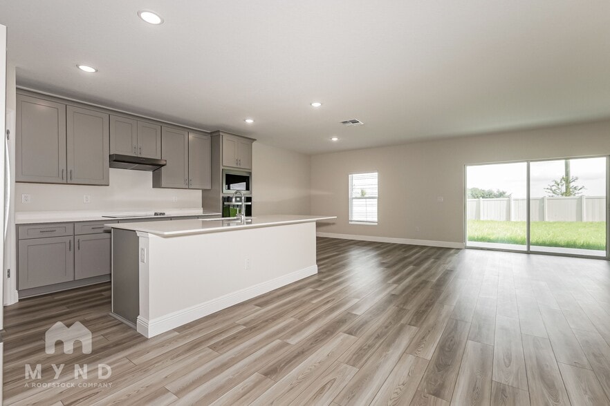 Building Photo - 31713 Chateau Mnr Ln