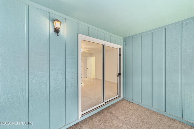 Building Photo - 501 SW 75th St