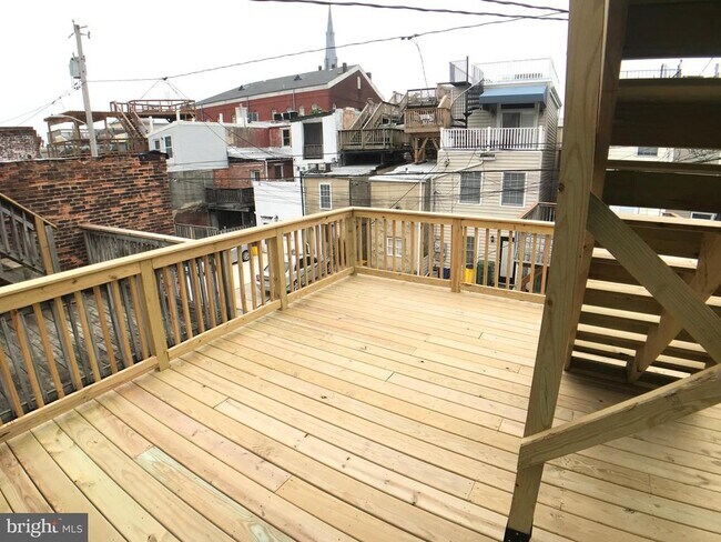 Building Photo - 1106 Battery Ave