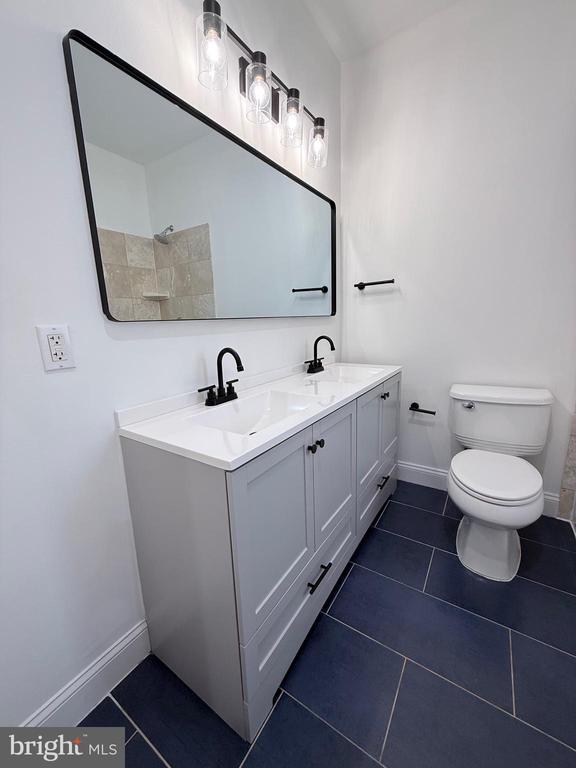 Building Photo - 161 Randolph Pl NW