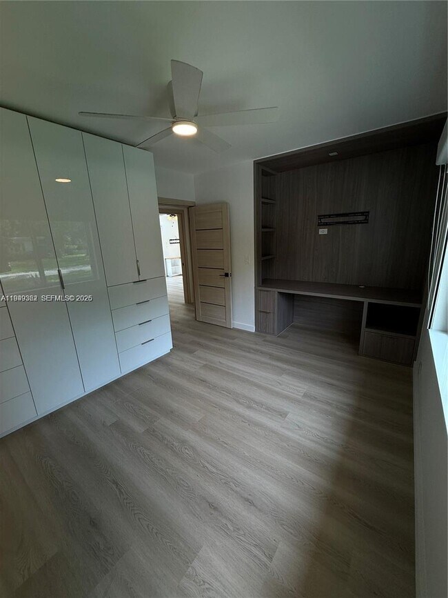 Building Photo - 675 NE 93rd St