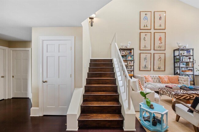 Building Photo - 2443 Windsor Way Ct