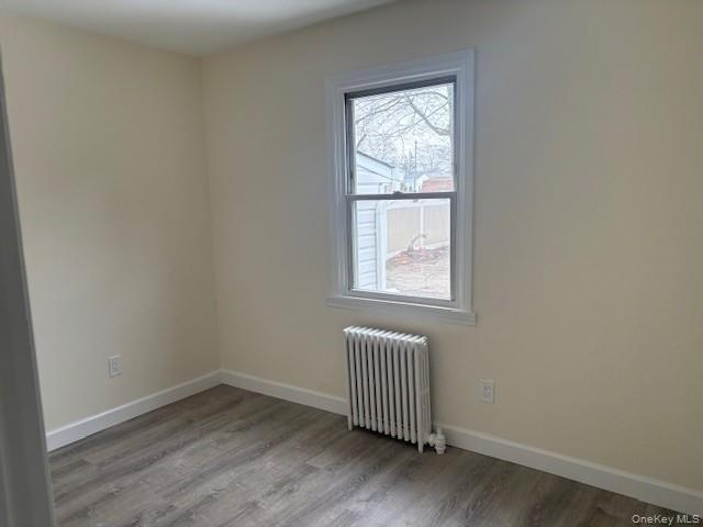 Building Photo - 842 N Wellwood Ave