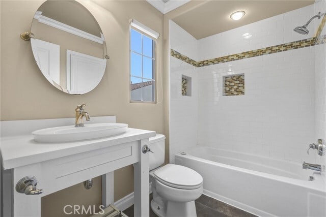 Building Photo - 121 Costa Brava