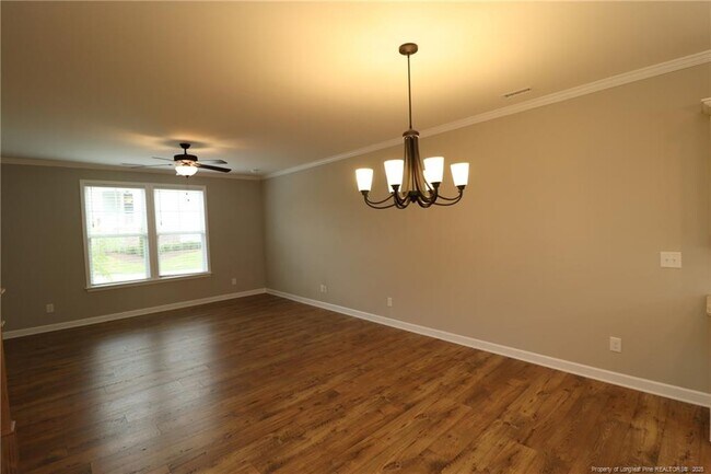 Building Photo - 152 Etteinne Garden Ln