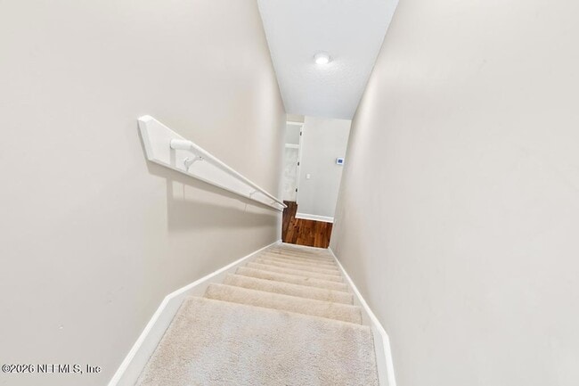 Building Photo - 337 S Mill View Way