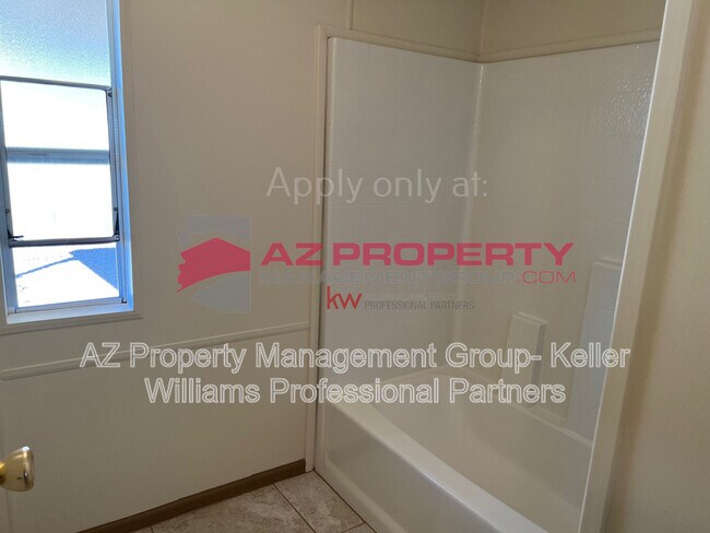Building Photo - 28840 N 168th Ave