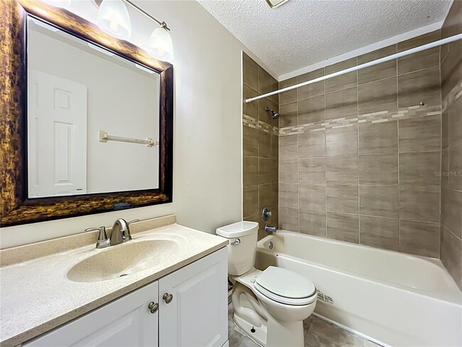 Building Photo - 1604 Little Falls Cir