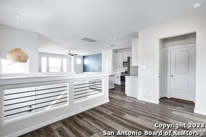 Building Photo - 7910 Needle Crk