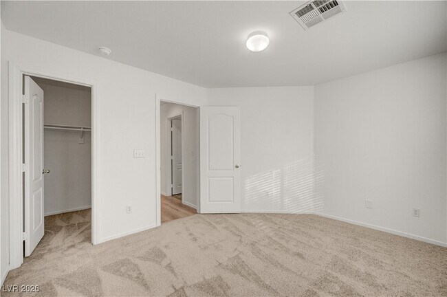 Building Photo - 9260 Pembrook Falls Ave