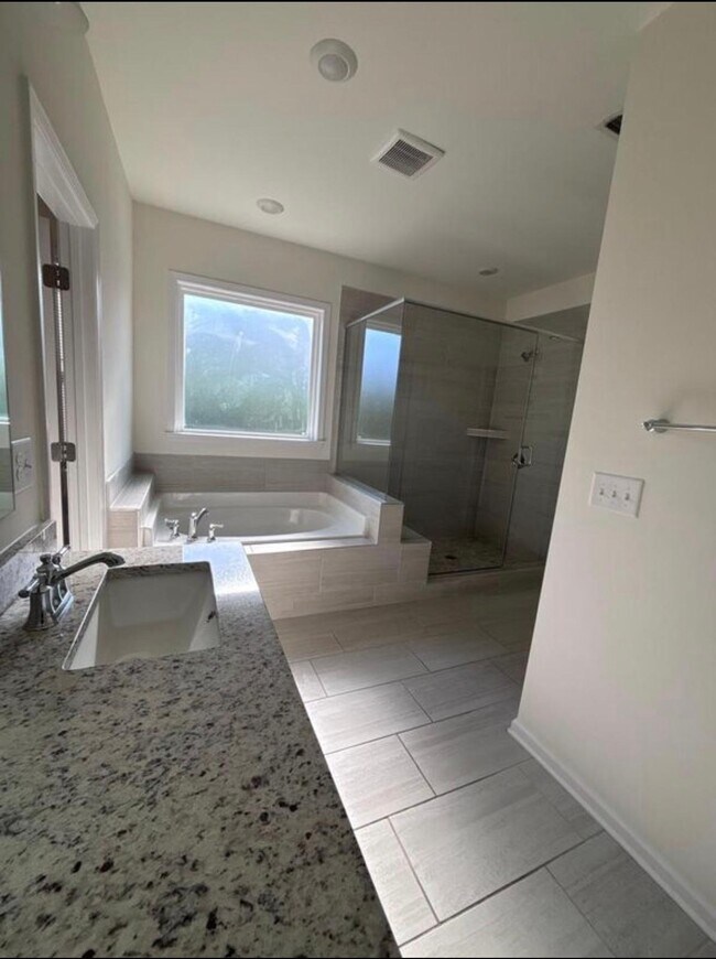 Building Photo - 4124 Poplin Grove Dr