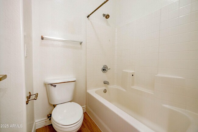 Building Photo - 2723 E Schiliro Cir