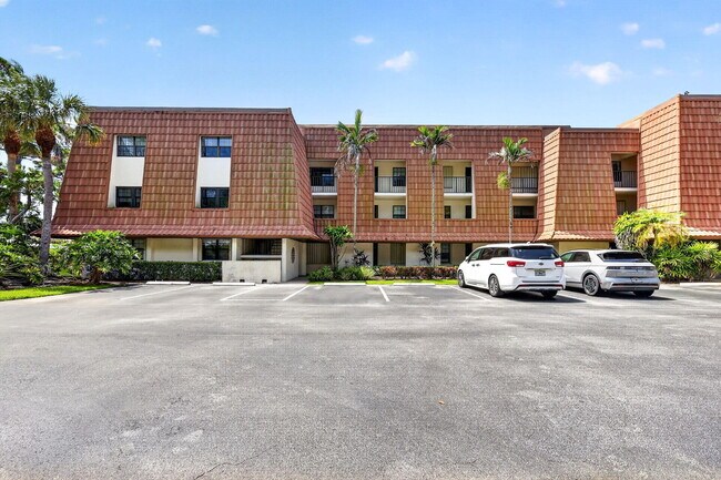 Building Photo - 3100 SE Pruitt Rd