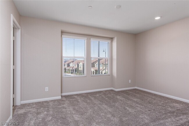 Building Photo - 2448 Bellinzona Pl