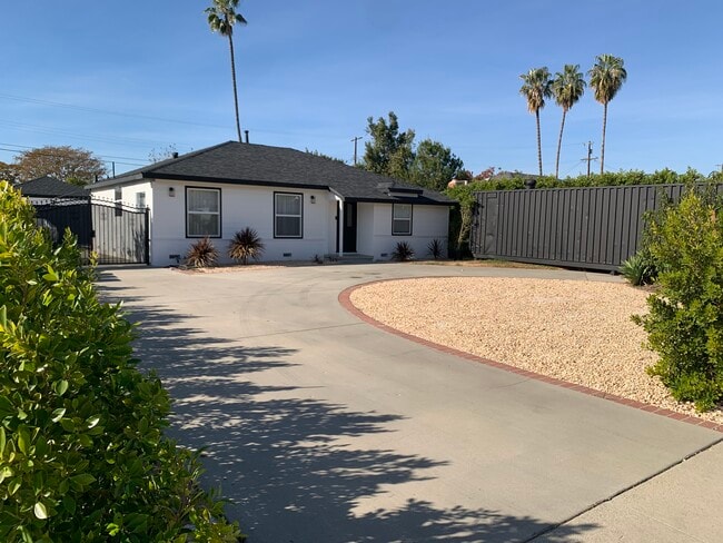 Front driveway - 7811 Paso Robles Ave