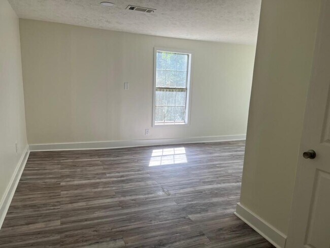 Building Photo - 4327 Welota Dr