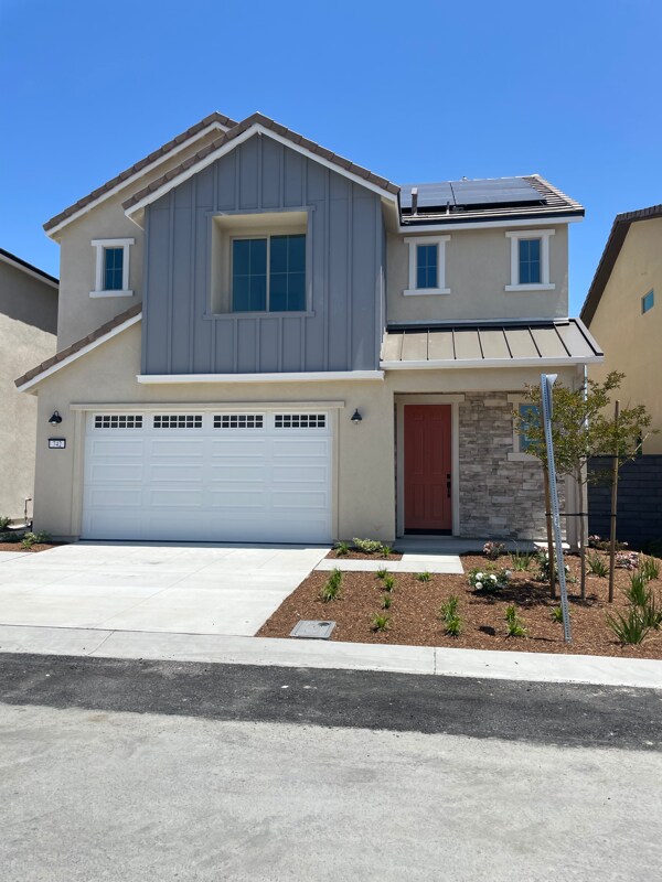 Building Photo - 742 Longhorn Way