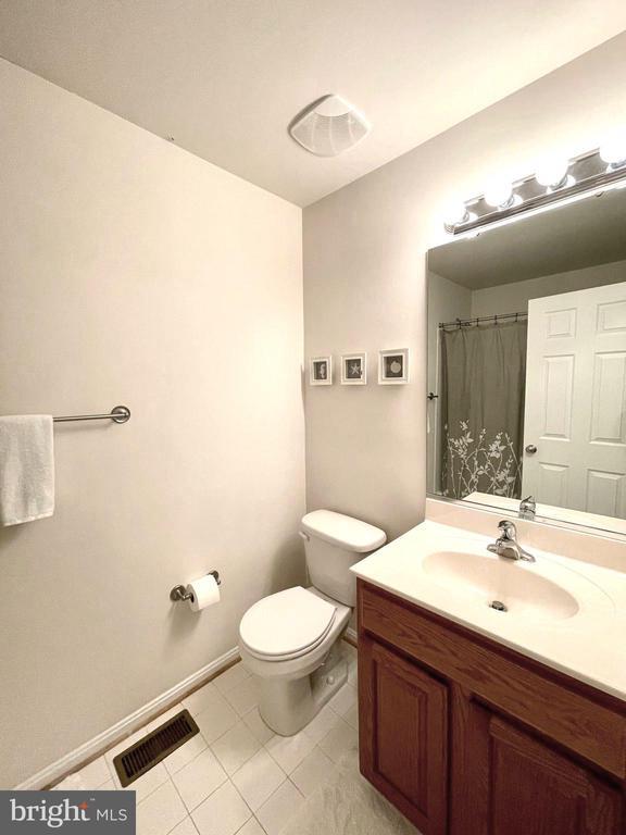Building Photo - 3788 Bedford Dr