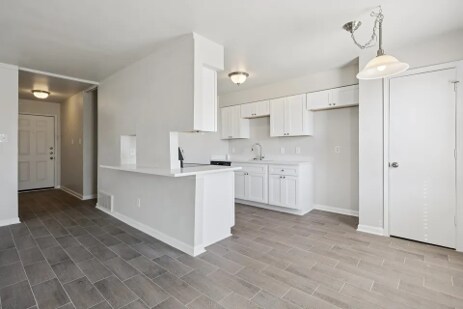 Building Photo - 7020 Green Ridge Trl