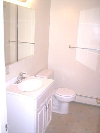 Building Photo - 127 Quincy St