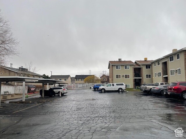 Building Photo - 1557 W 200 S