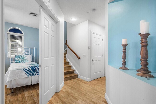 Building Photo - 3261 Estancia Wy