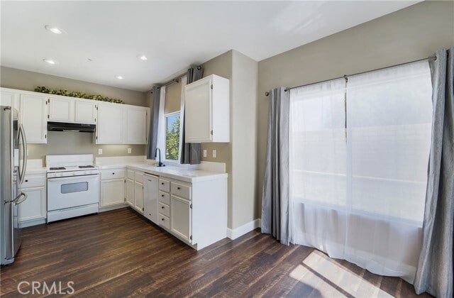 Building Photo - 26332 St David St