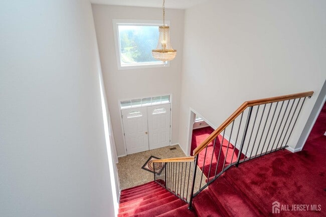 Building Photo - 27 Samantha Dr