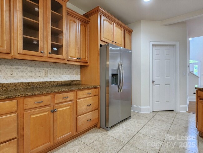 Building Photo - 5524 Strabane Dr