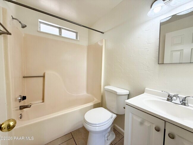 Building Photo - 3264 N Tani Rd