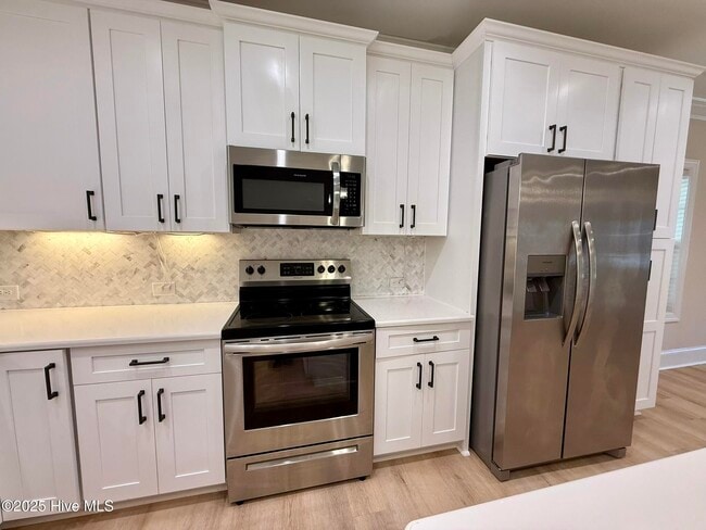 Building Photo - 300 Mashie Ct