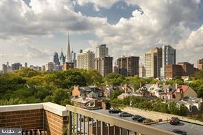 Building Photo - Bi-Level Penthouse with 3 Balconies & Delaware River Views | 3 Bed, 3 Bath | Society Hill