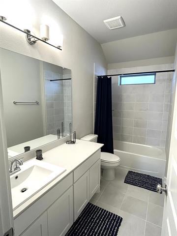 Building Photo - 4913 Pebblewood Dr