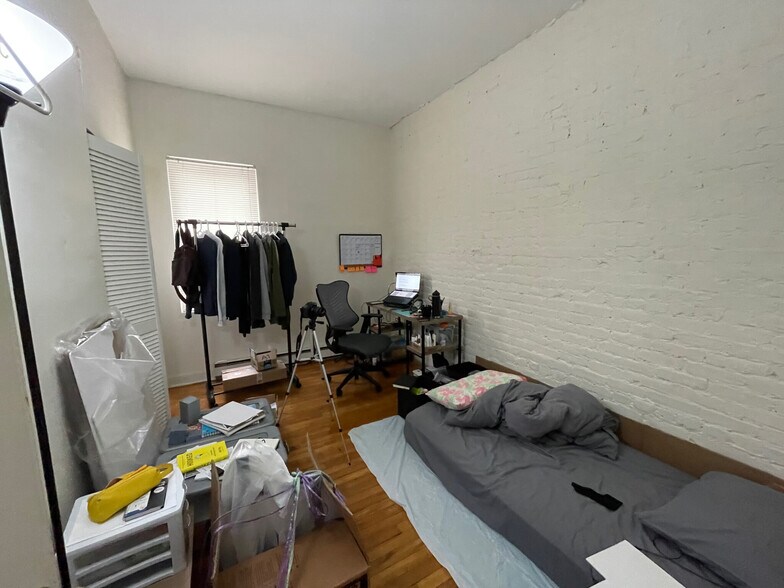 Building Photo - 896 Huntington Ave