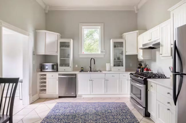 Building Photo - Beautiful Furnished 3 Bedroom Shelby Ave Home in East Nashville