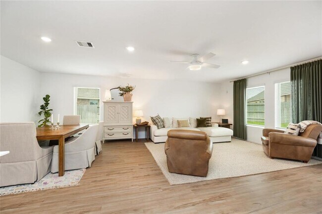 Building Photo - 1488 Twilight Grn Dr