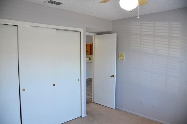 Building Photo - 140 Reserve Cir