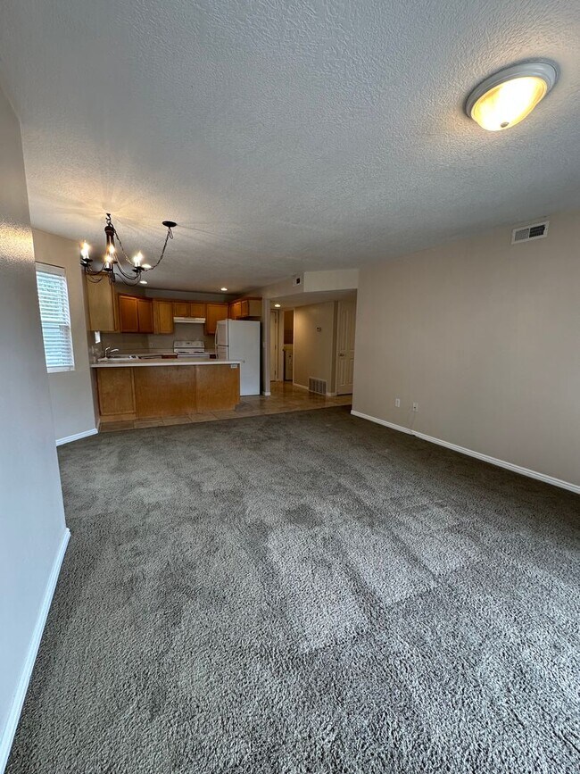 Building Photo - 1371 S 1150 W