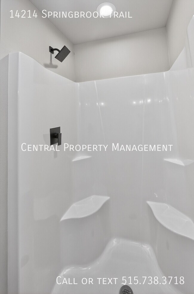 Building Photo - 14214 Springbrook Trl