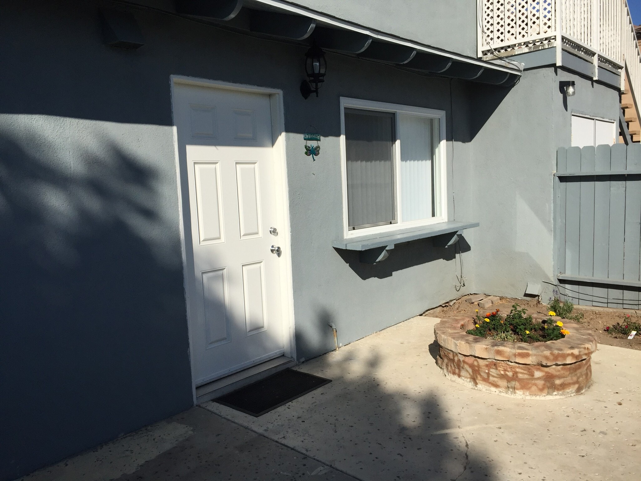 Private backyard patio - 502 17th St