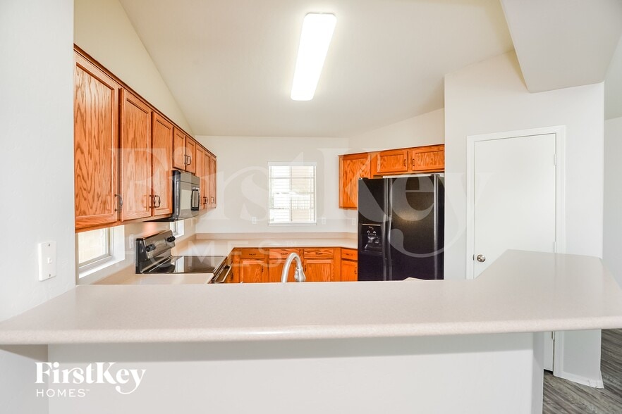 Building Photo - 2494 W Mericrest Way