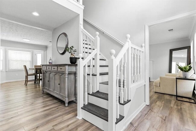 Building Photo - 1646 Desford Ct SW