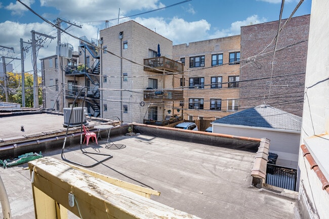 Building Photo - 3710 N Halsted St