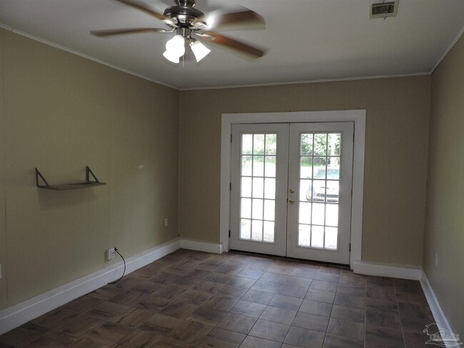 Building Photo - 291 Corrydale Dr